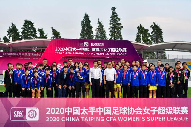 深圳在对抗北京时落后38分，主教练面临困境